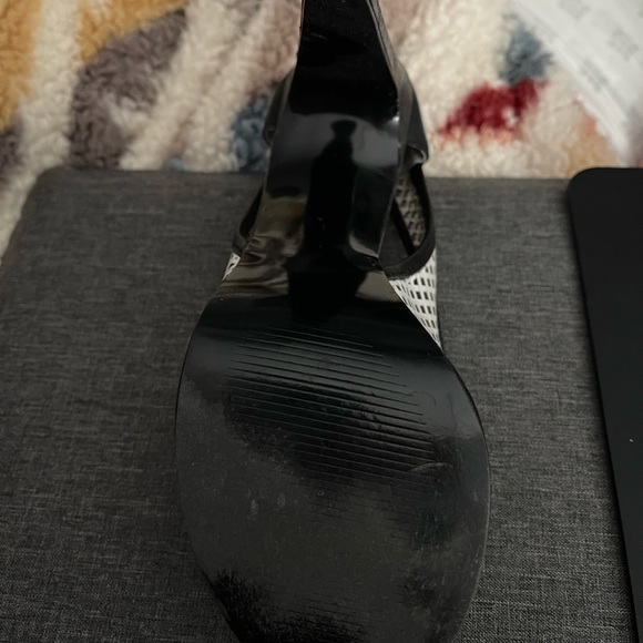 Incredibly fun heel! Dress it up or down. Brand Naughty Monkey - Picture 3 of 4